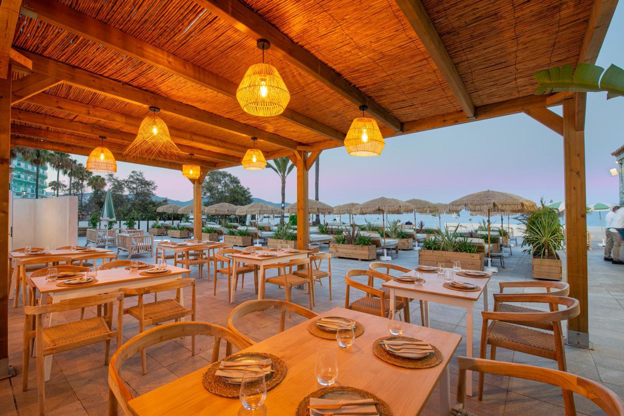 Hotel Atolon & Kaafu Beach Club Cala Bona  Exterior photo