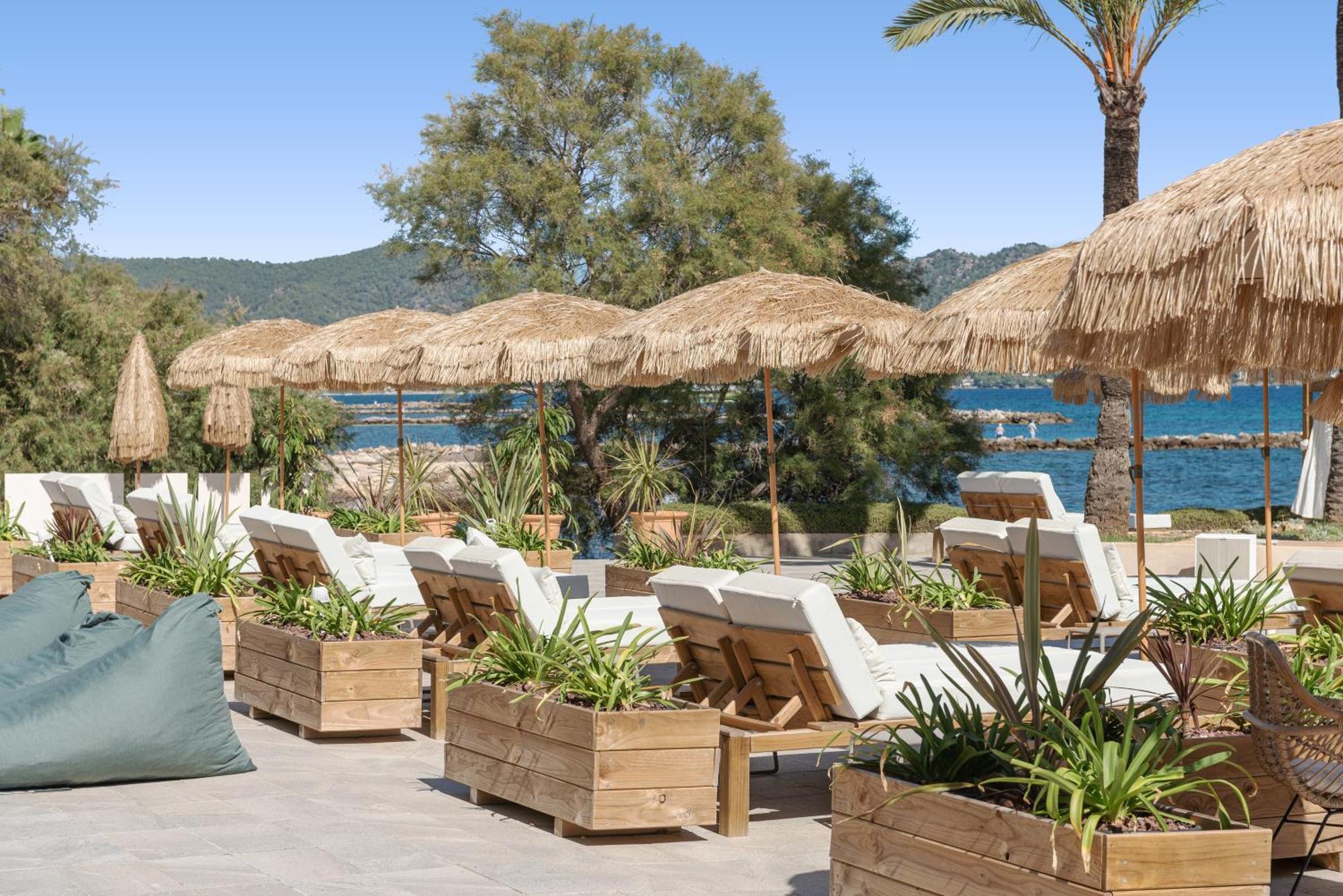 Hotel Atolon & Kaafu Beach Club Cala Bona  Exterior photo