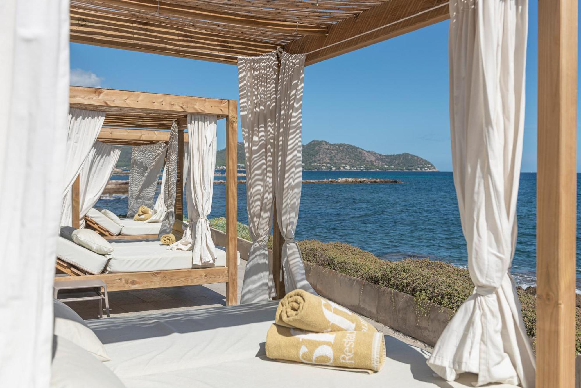 Hotel Atolon & Kaafu Beach Club Cala Bona  Exterior photo